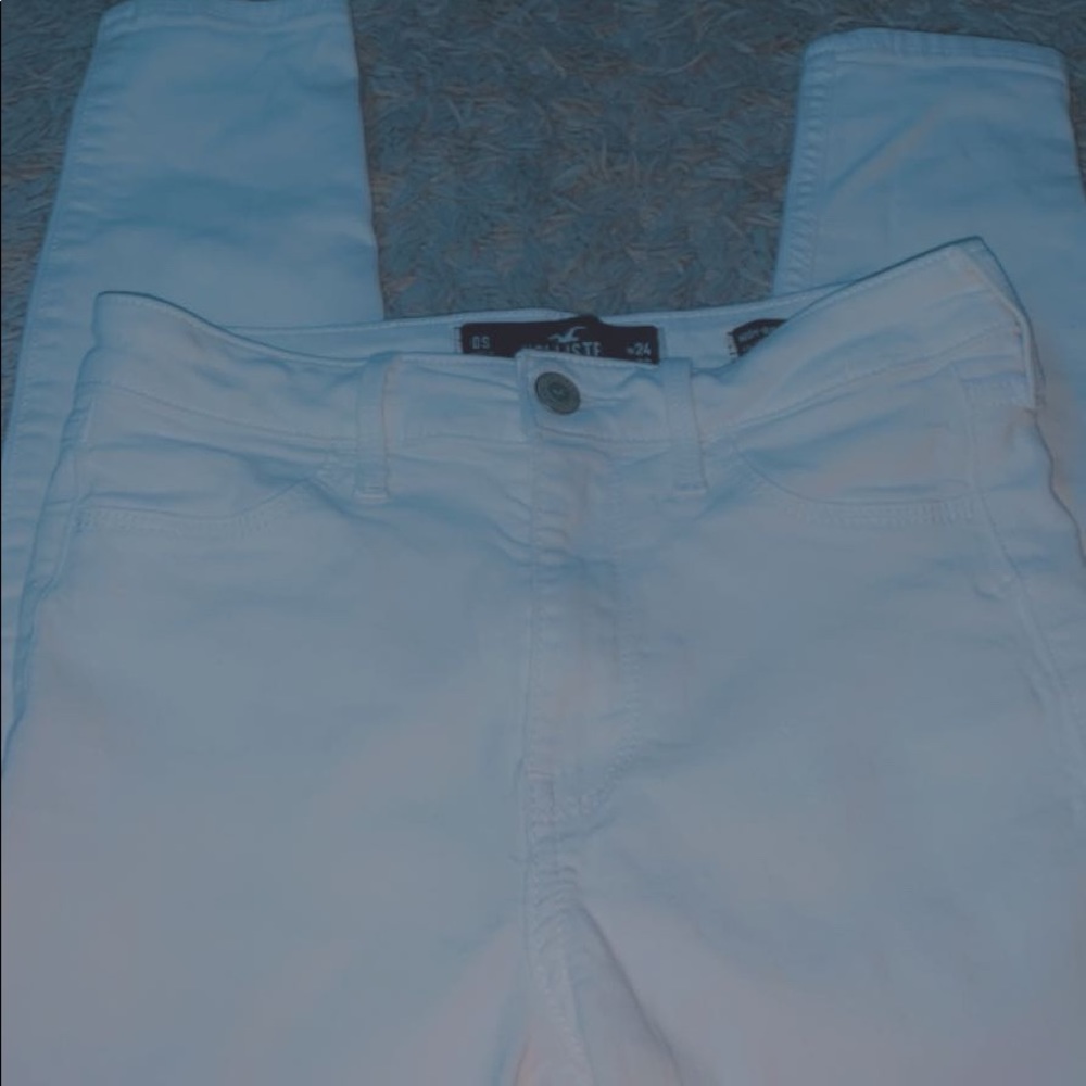 🤍HOLLISTER white jean legging pants🤍